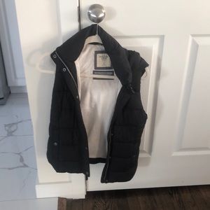Abercrombie & Fitch Black Puffer best with hood size xs like new